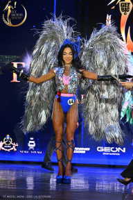 Fit Model Show - 2025