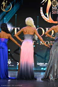 Fit Model Show - 2025
