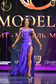 Fit Model Show - 2025