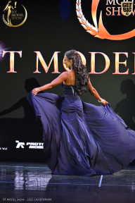 Fit Model Show - 2025