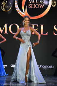 Fit Model Show - 2025